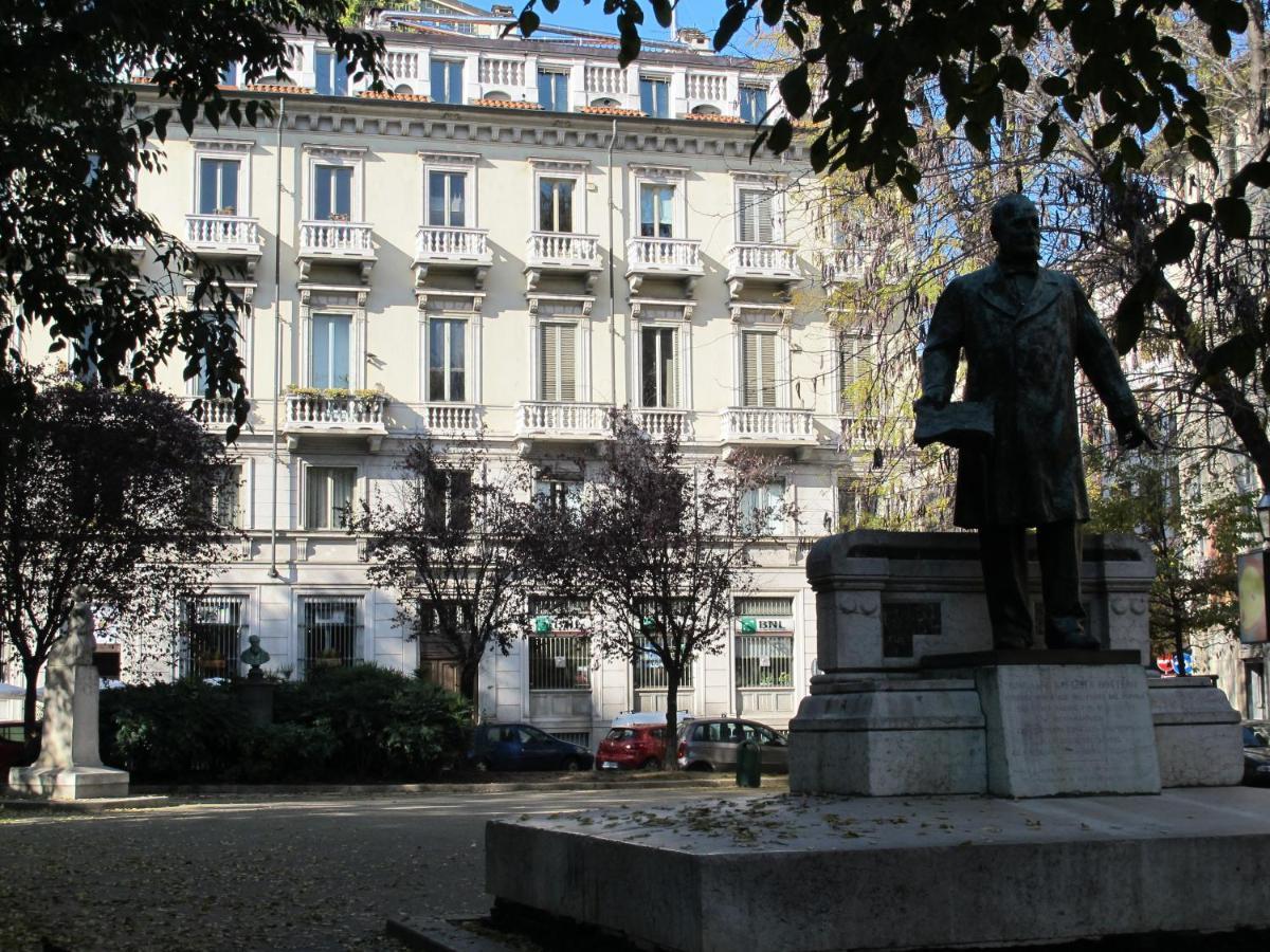 Le Porte Di Marzo Turin Bagian luar foto